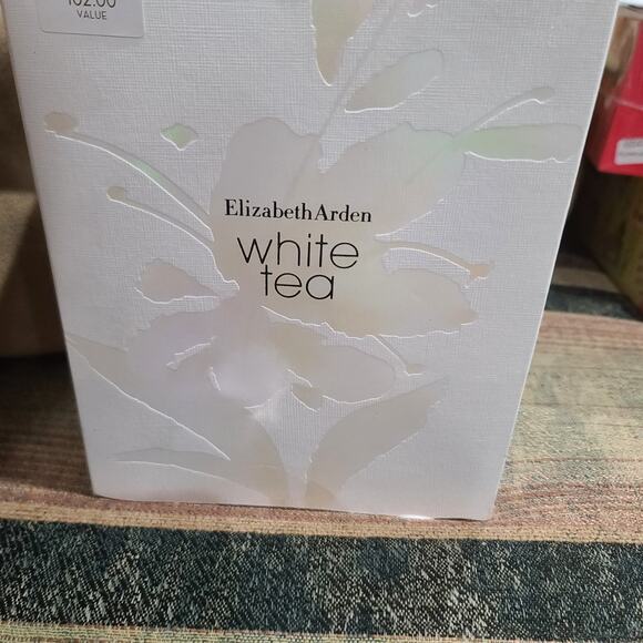 WHITE TEA Elizabeth Arden 2 pc Set 3.4 oz+ 13.5 oz Body Lotion BRAND NEW - Picture 2 of 4